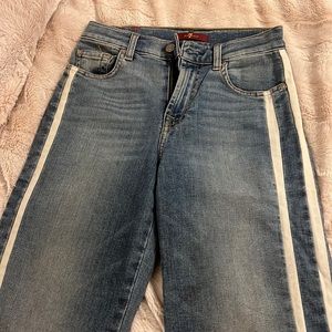 Cute ankle length 7 jeans
